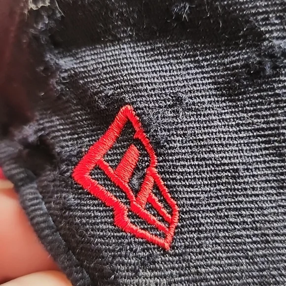 🔥NEW YORK YANKEES🔥  DISTRESSED *59 FIFTY ×GENUINE MLB× HAT *ONE SIZE FITS ALL* - Picture 5 of 16